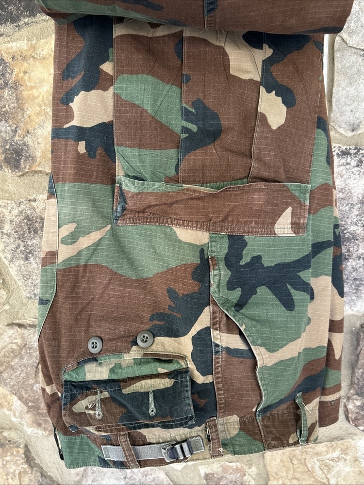 TROUSERS, HOT WEATHER, WOODLAND CAMOUFLAGE PATTERN COMBAT Medium - Regular USED
