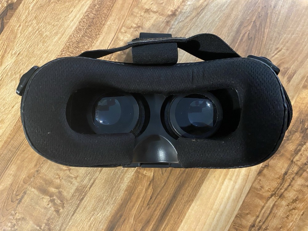 Tzumi Dream Vision Smartphone Virtual Reality Headset