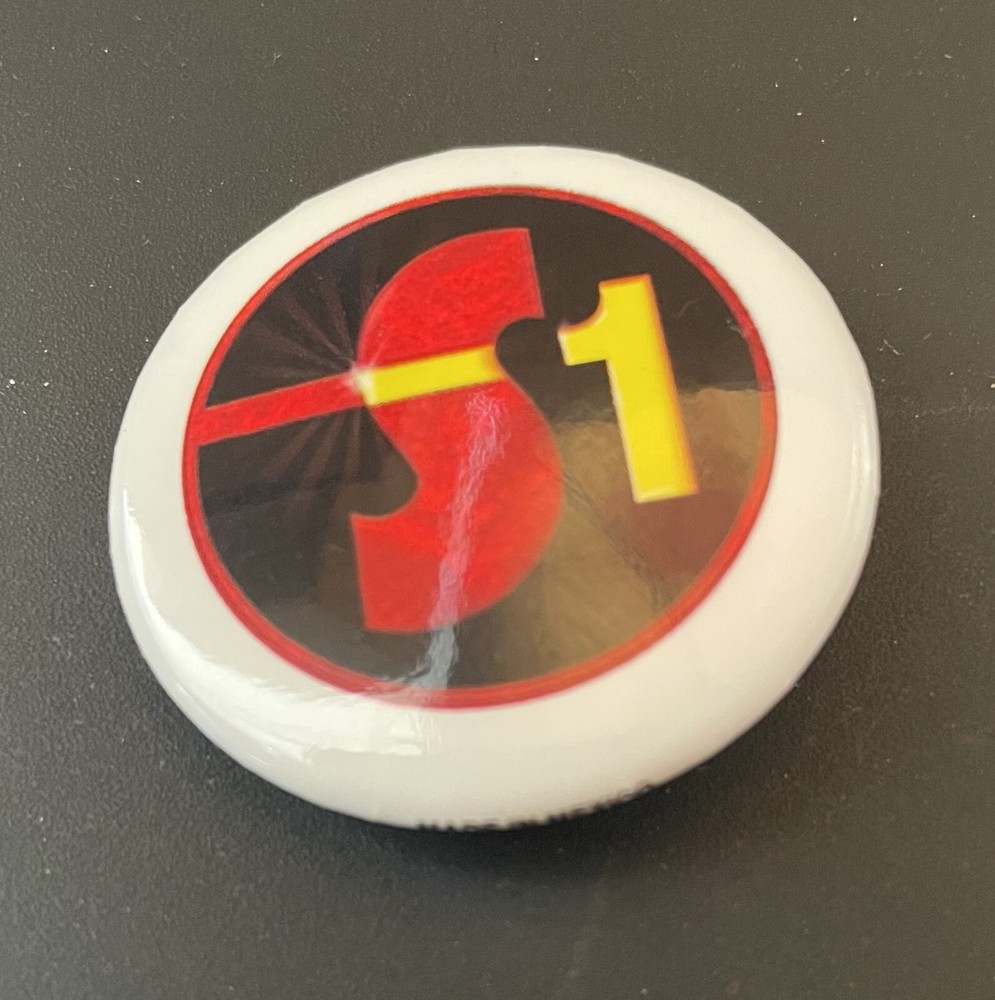 DC Comics 2011 Flashpoint Promo Pin Lot (15 pins)