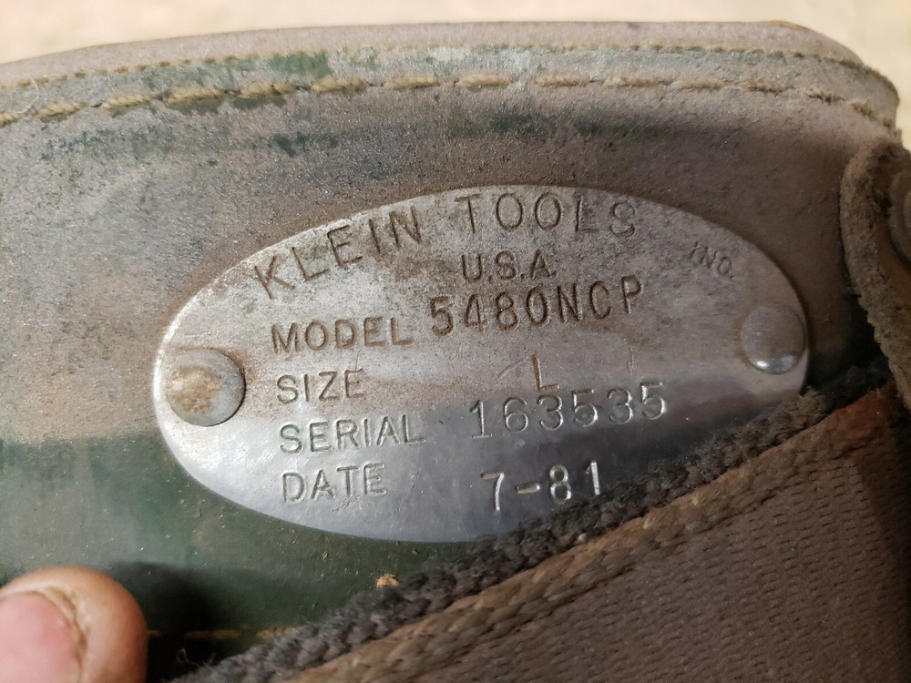 KLEIN TOOLS INC. Lineman's Pole Climbing Leather Belt - Size large