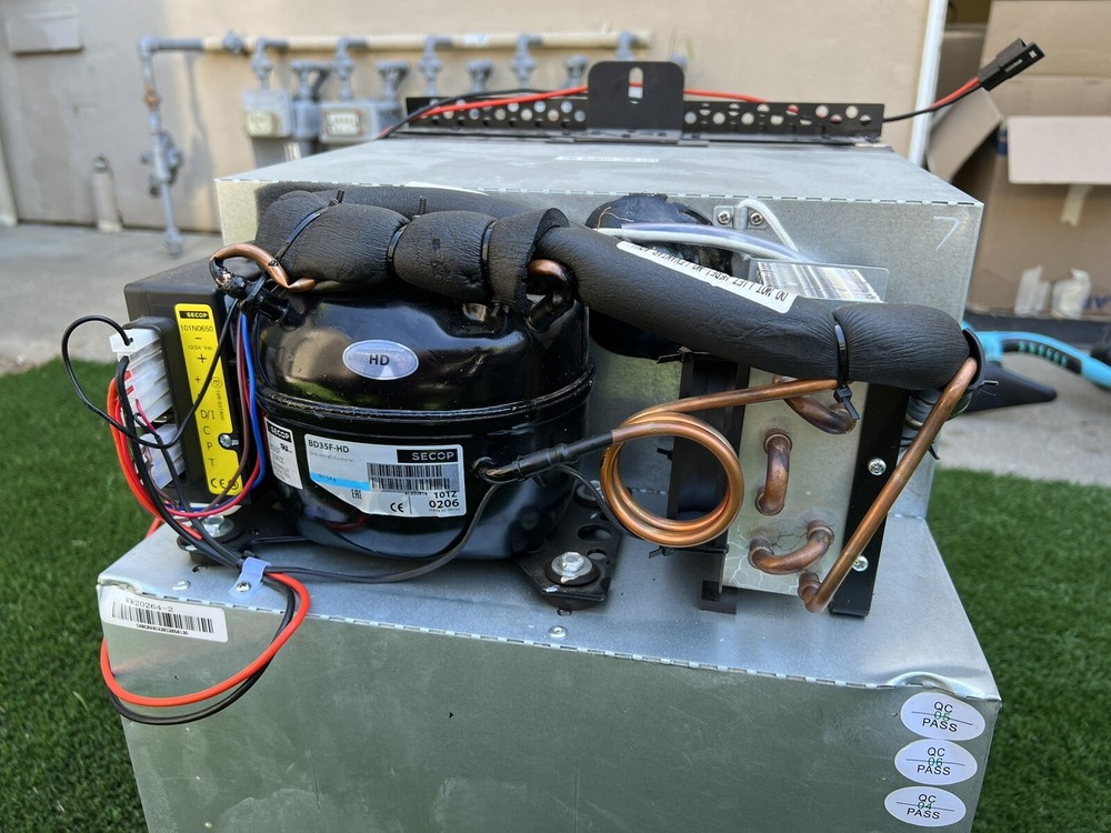 CASCADIA 2009-2018 TRUCK Replacement REFRIGERATOR12V DC