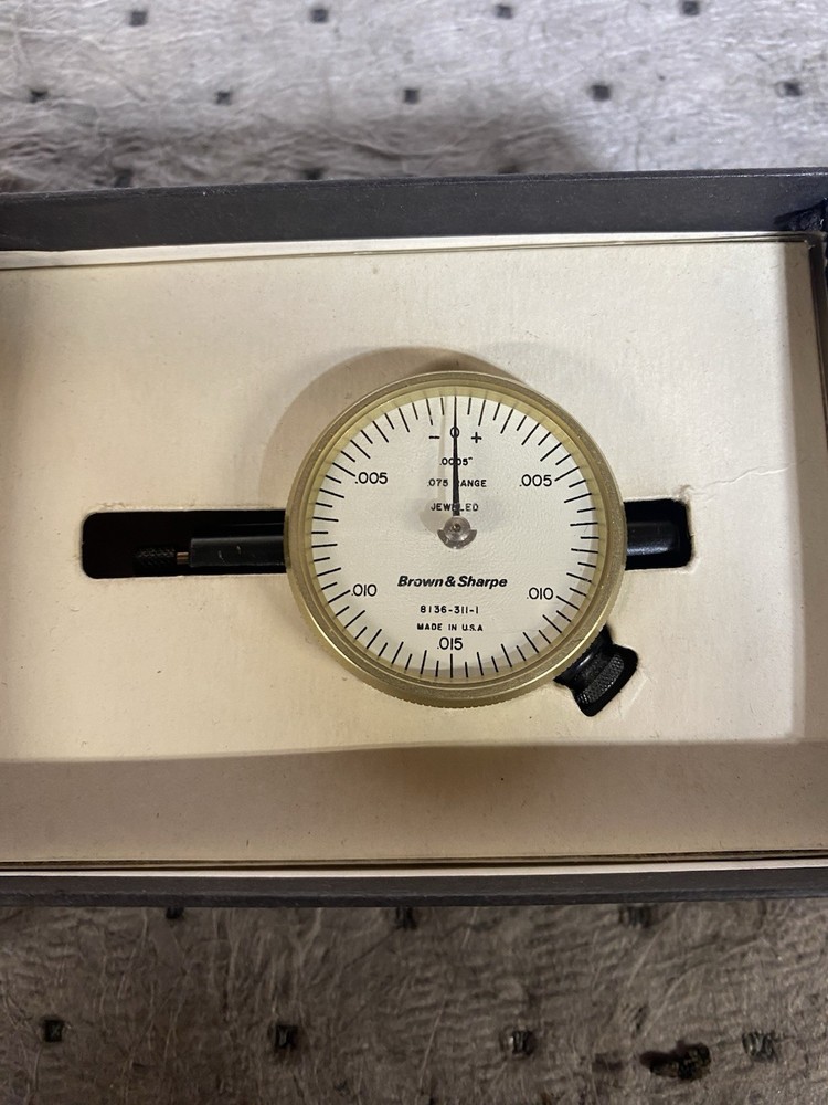 Brown & Sharpe 599-8136-311-1 Dial Indicator