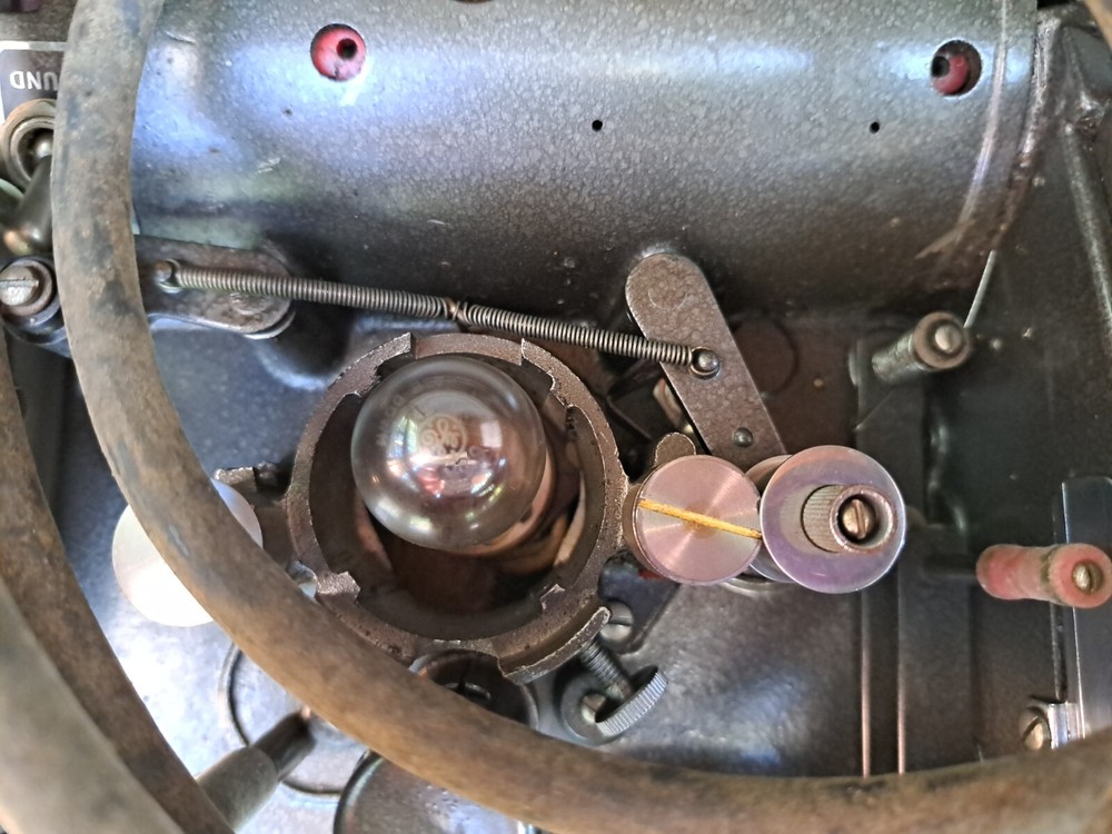 Vintage Victor Speaker & Projector Set