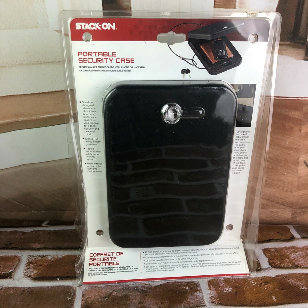 Stack-On Portable Security Case W/Key -New lightly damaged package