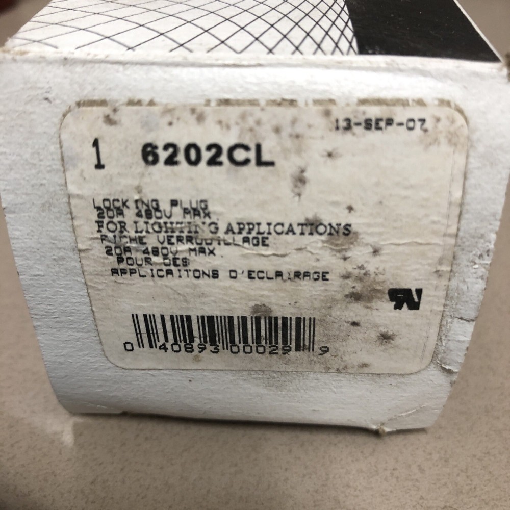 COOPER 6202CL LOCKING PLUG Qty 1