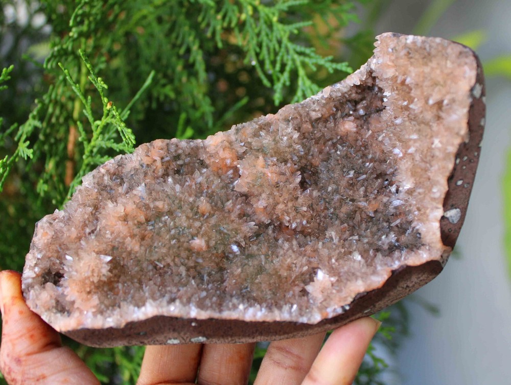Heulandite Format In Geode Minerals Specimen #M16