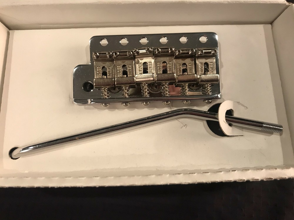 Fender Left Handed Vintage Tremelo Assembly