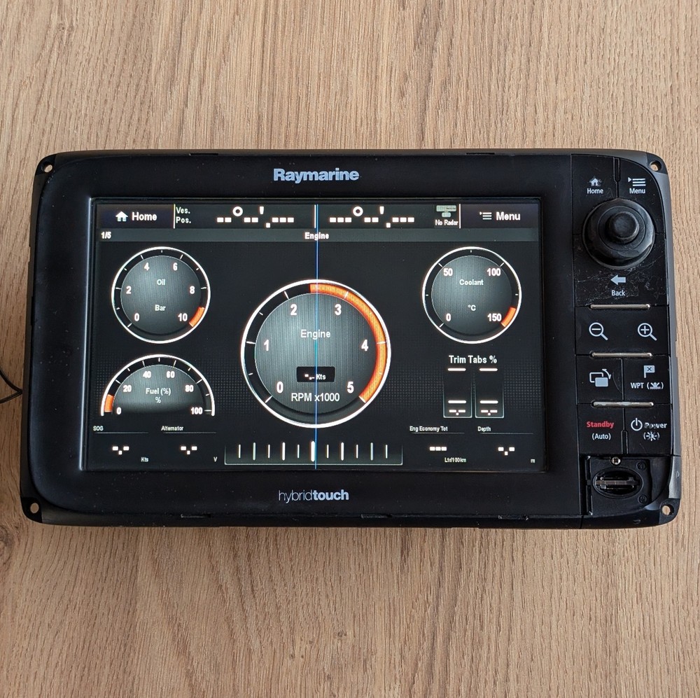Raymarine e95 Hybrid Touchscreen Multifunction Display model: E70021