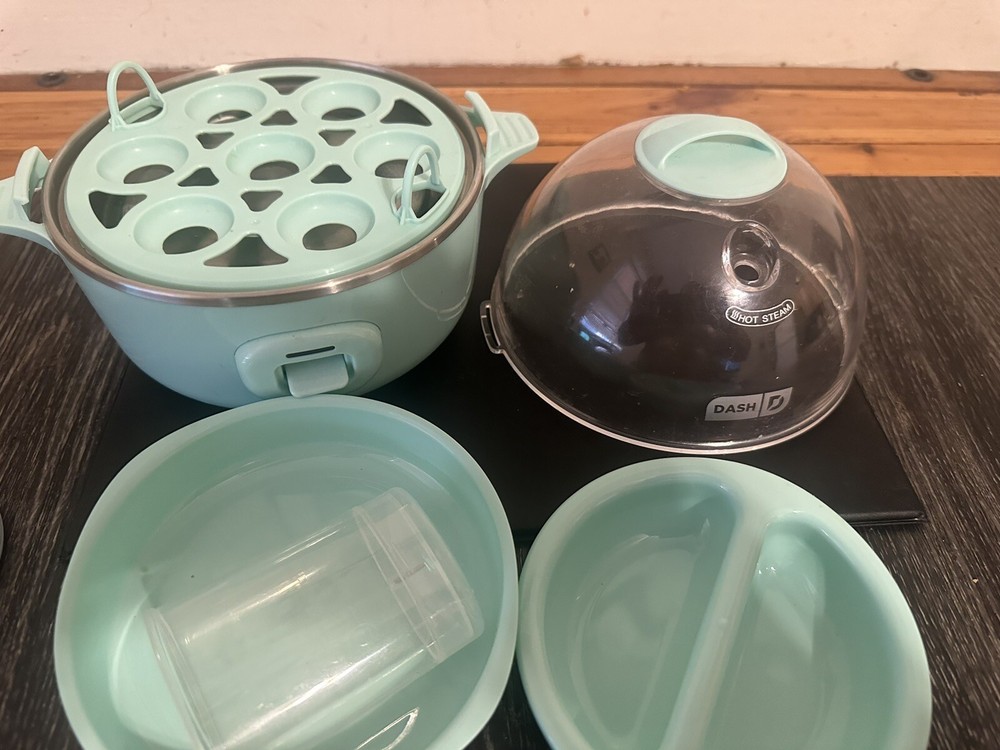 Aqua Dash 8 Egg Cooker Model Dec2007GBAQ04