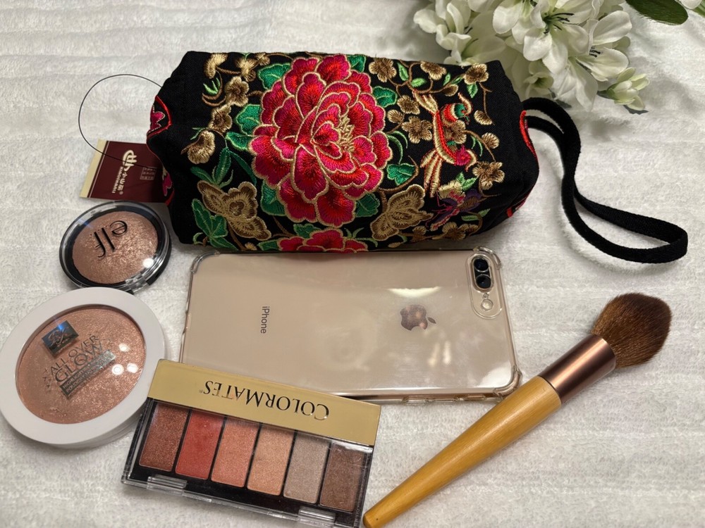 Floral Embroided Makeup Purse