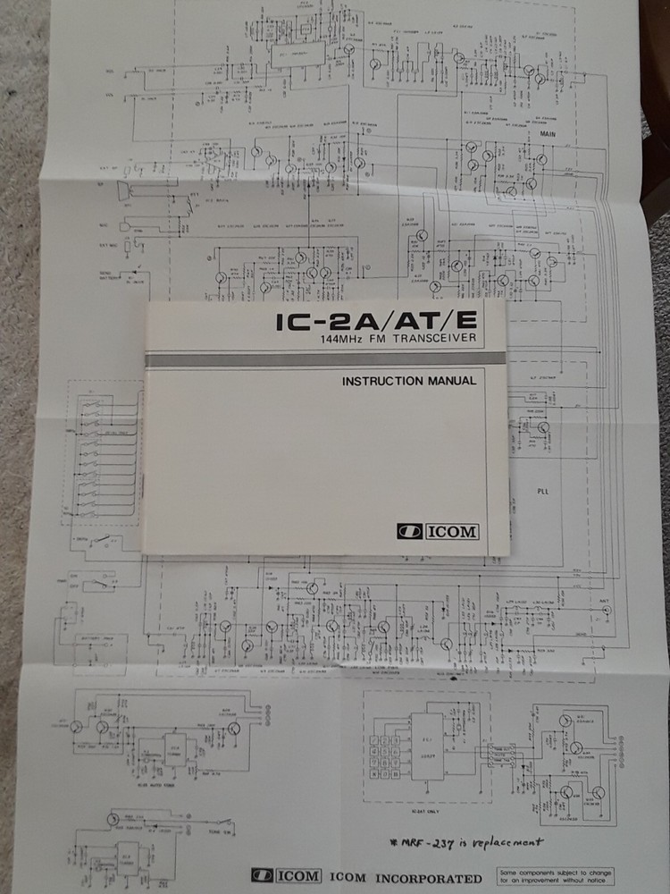 Icom IC-2AT Instruction Manual and Schematic