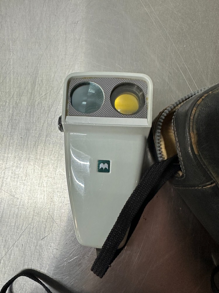 Vintage Minolta View Meter 9 Light Meter and Case