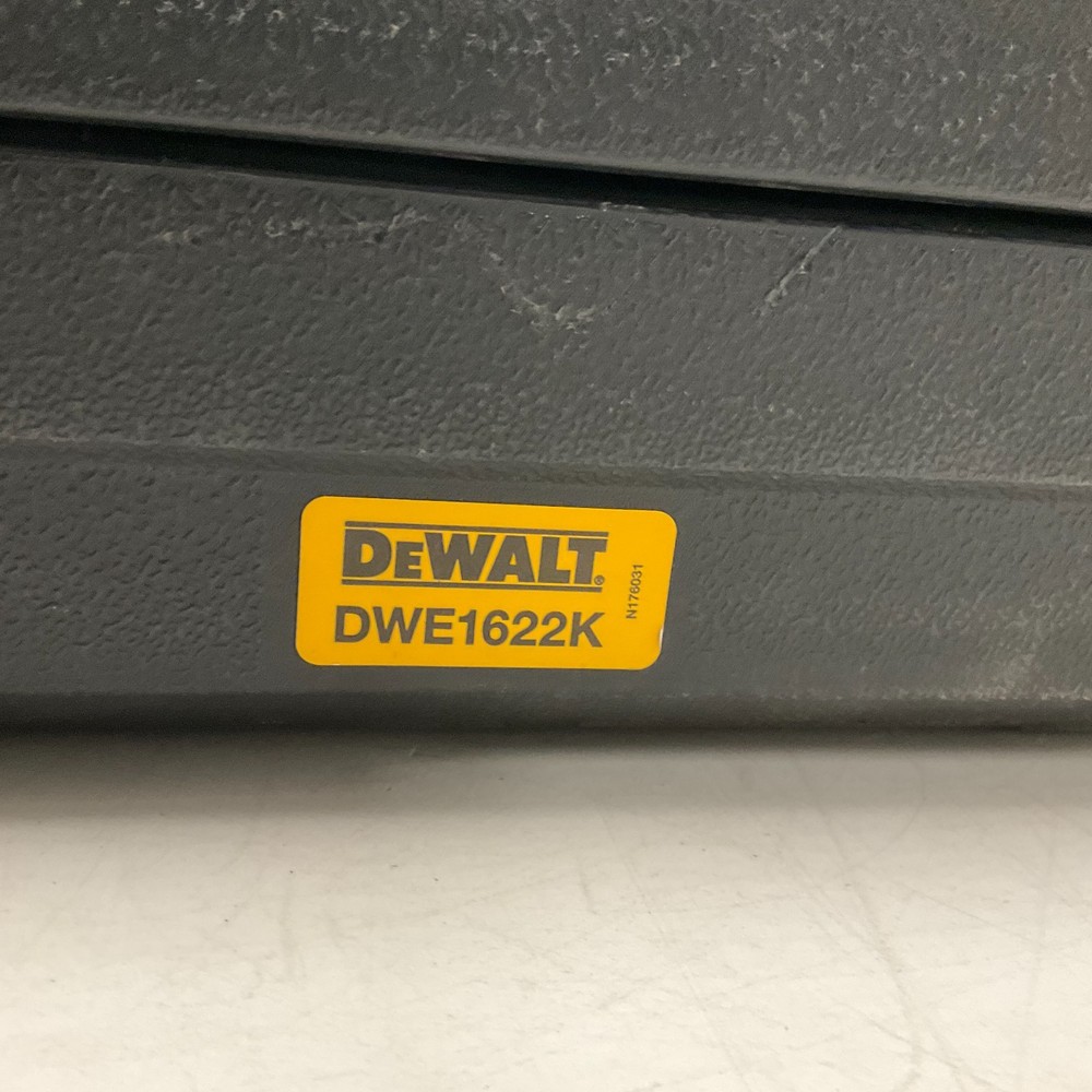 DeWalt DWE1622K 2" 2-Speed Magnetic Drill Press with Case