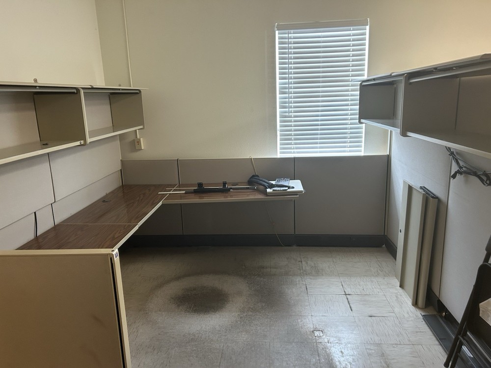 (12) Herman Miller Office Cubicles Workstations