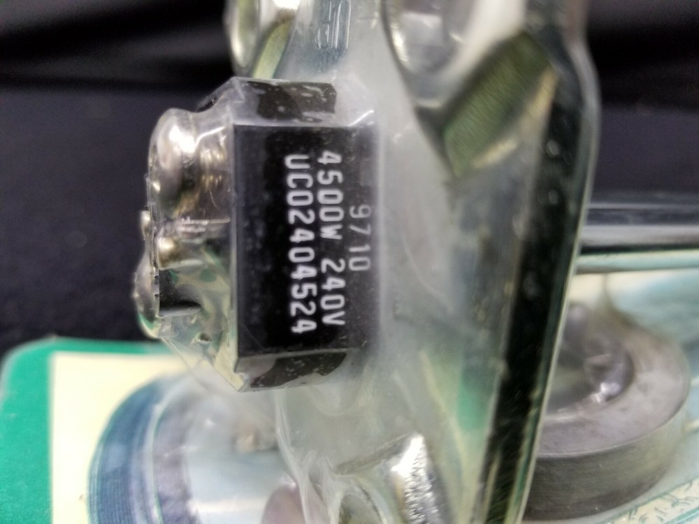 Camco 04603 Universal Water Heater Element 4500w 240v