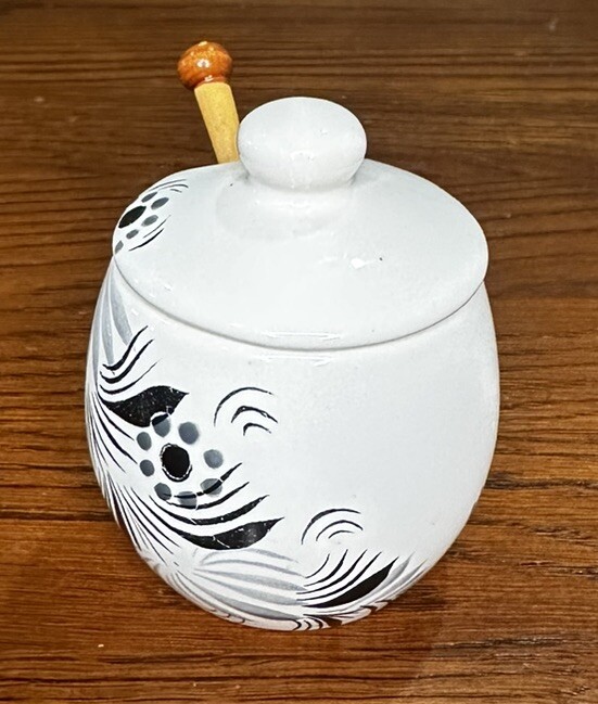 HenRiot Quimper Mustard Pot with Spoon Signed