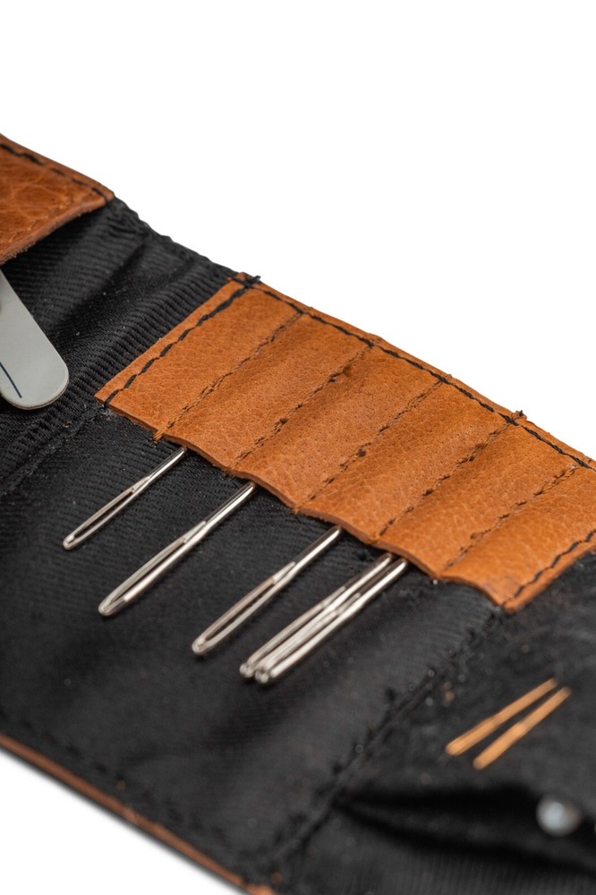 MUUD Carla case, needle case, darning