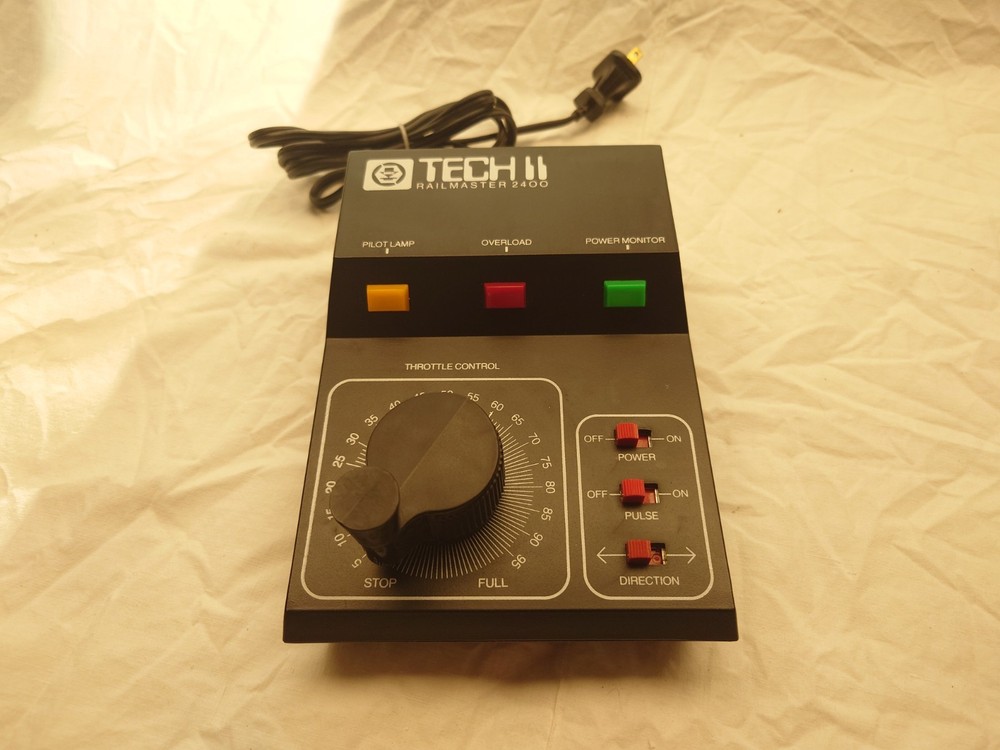 MRC Tech II Railmaster 2400 Throttle Controller Power Supply With Box And Manual