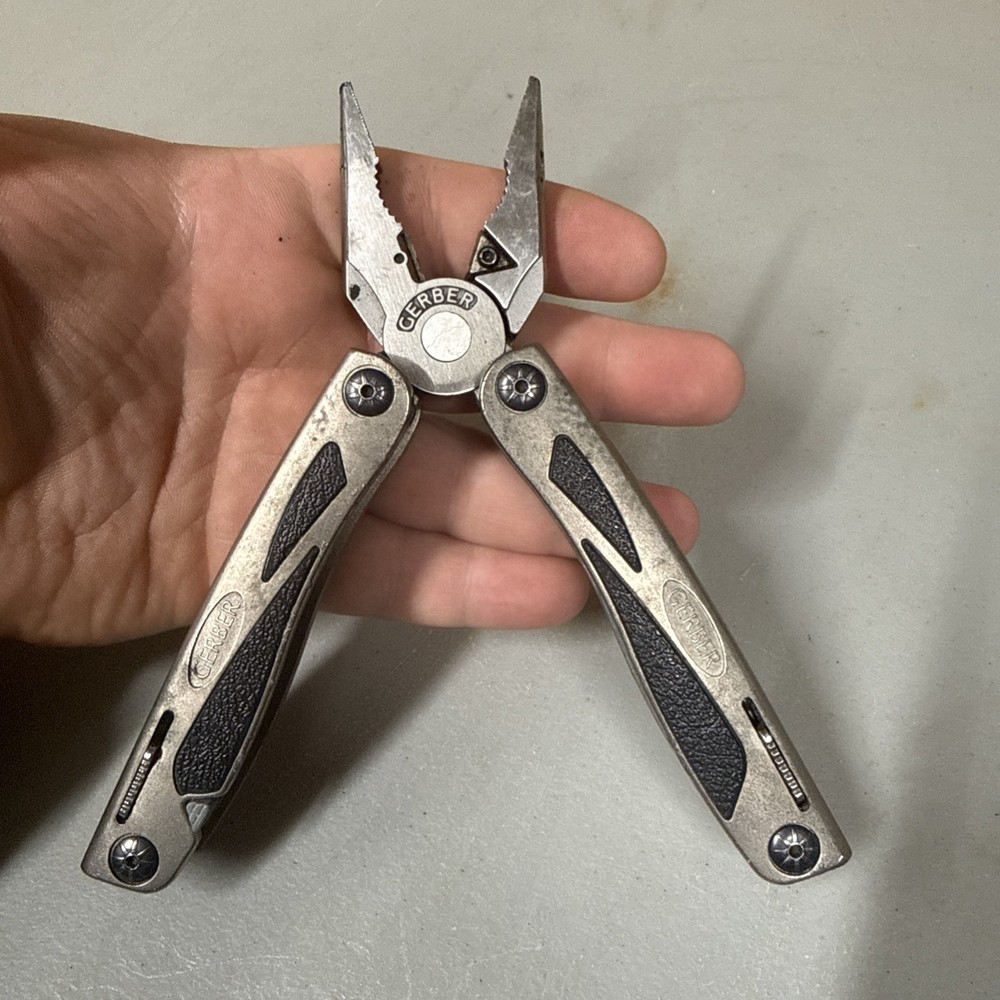 GERBER LEGEND MULTI TOOL