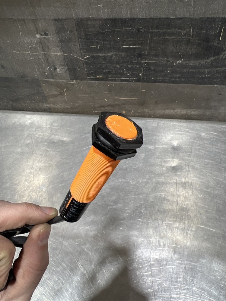 CONAIR material Hopper Model:DL ifm kg5047 Proximity Sensor