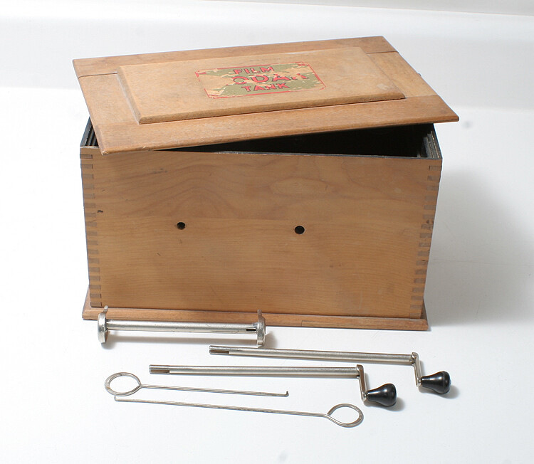 KODAK DEVELOPING TANK, 3-1/2 INCH, MODEL B-2/120903