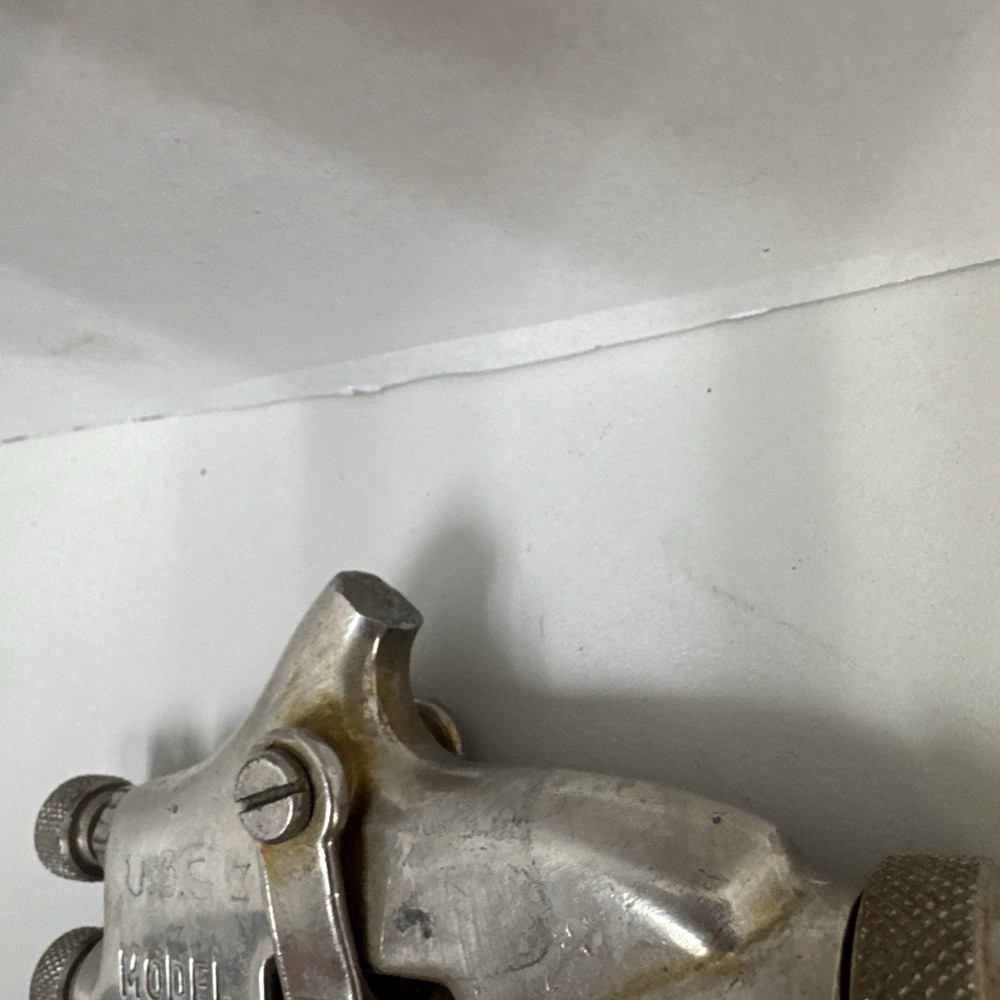 Binks Model 37 Paint Spray Gun