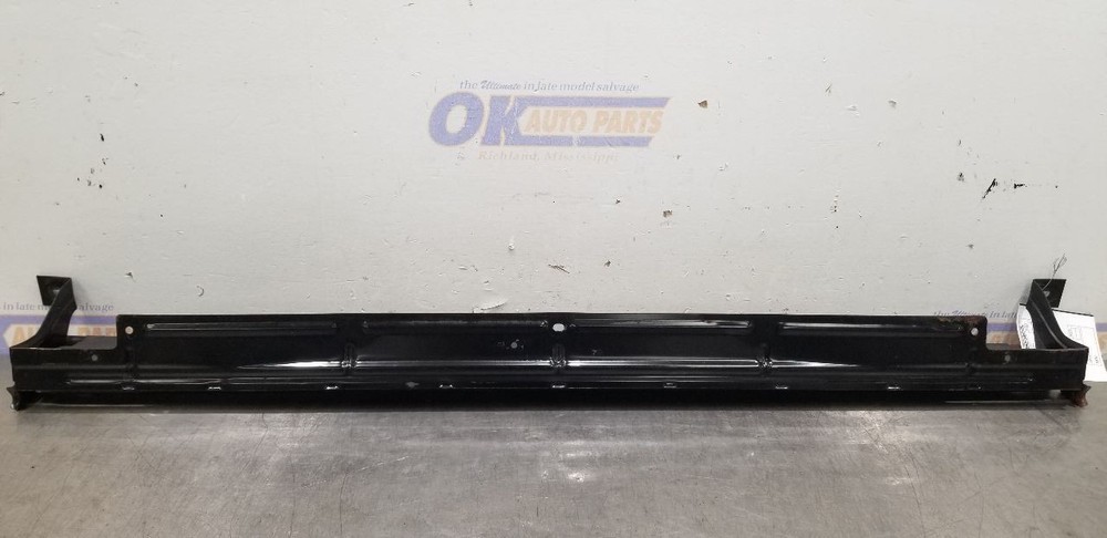 81 CHEVY CORVETTE C3 REAR CARGO COVER BLACK