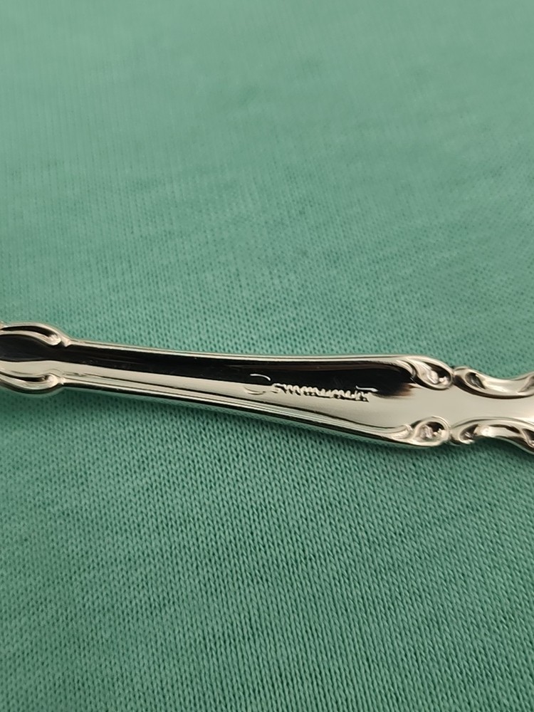 Oneida Community Modern Baroque Silverplate Pierced Pie Server