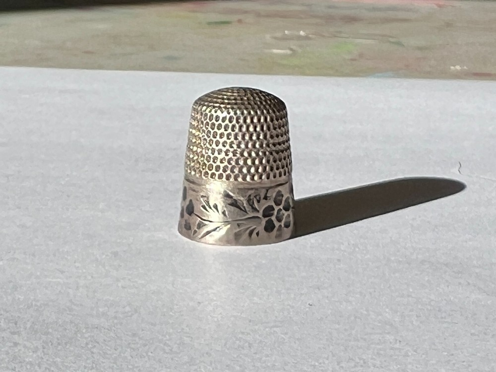 Antique Sterling Anchor Brite Cut Thimble