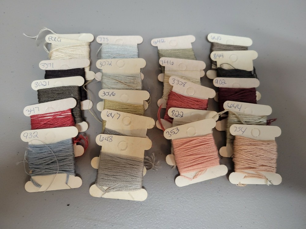 Vintage Embroidery Floss Thread on Cards (20)
