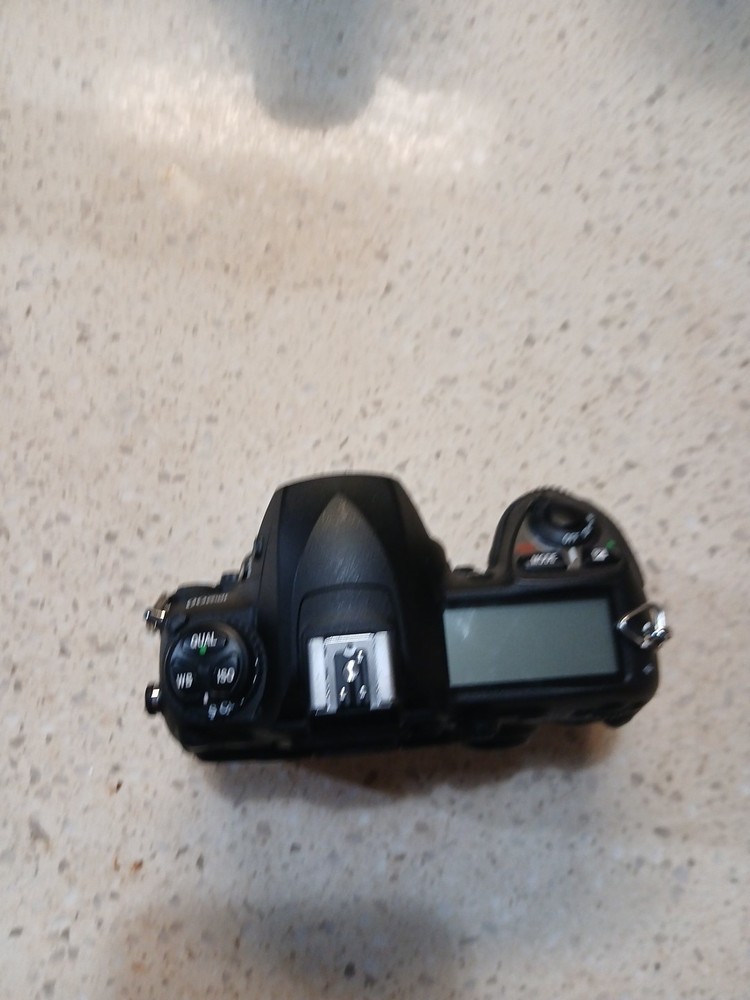 Nikon D200 DSLR Camera Has Errors Parts Only