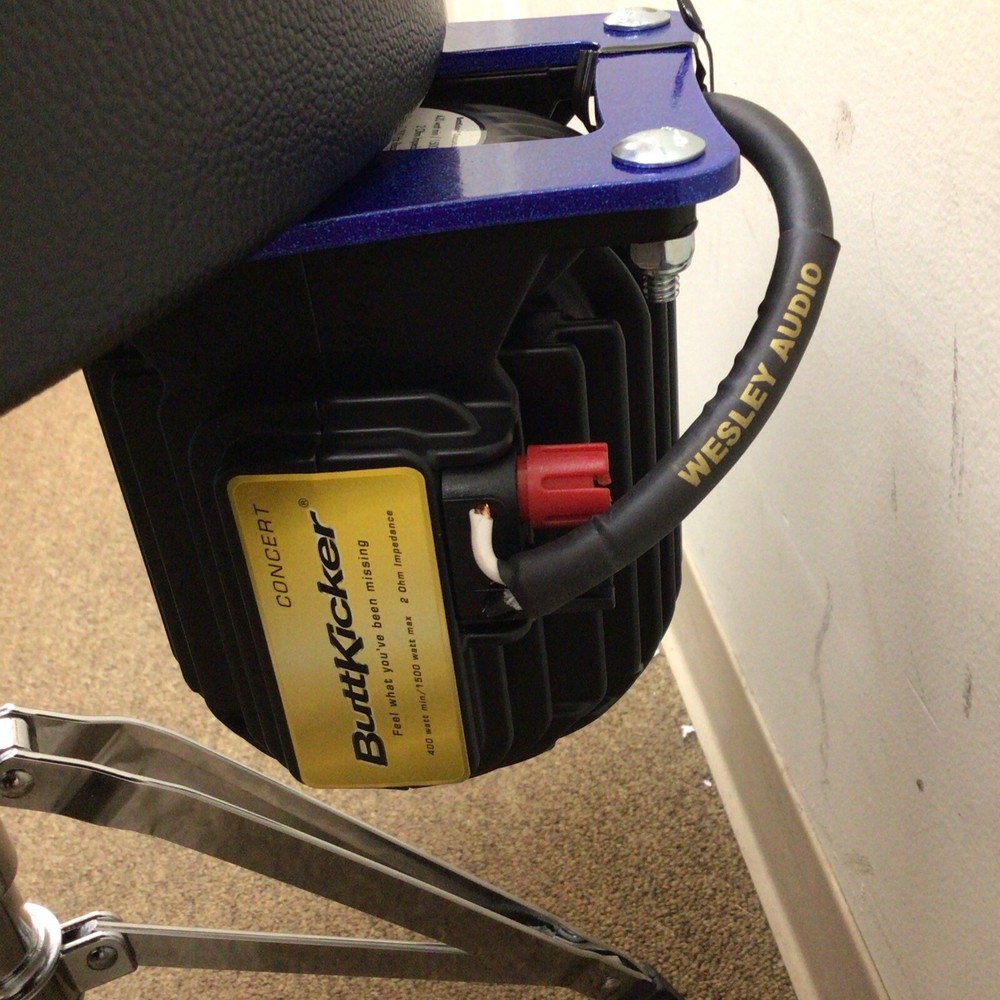 Ludwig Pro Saddle Drum Throne With Buttkicker Concert