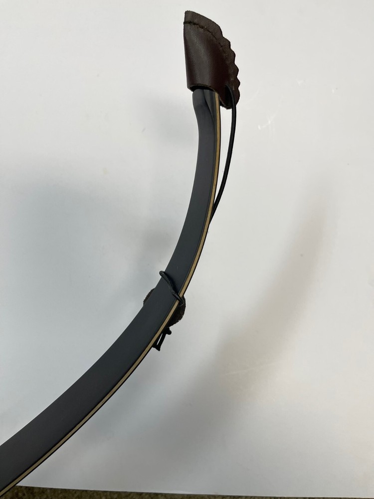 Summit Archery Recurve String Keeper
