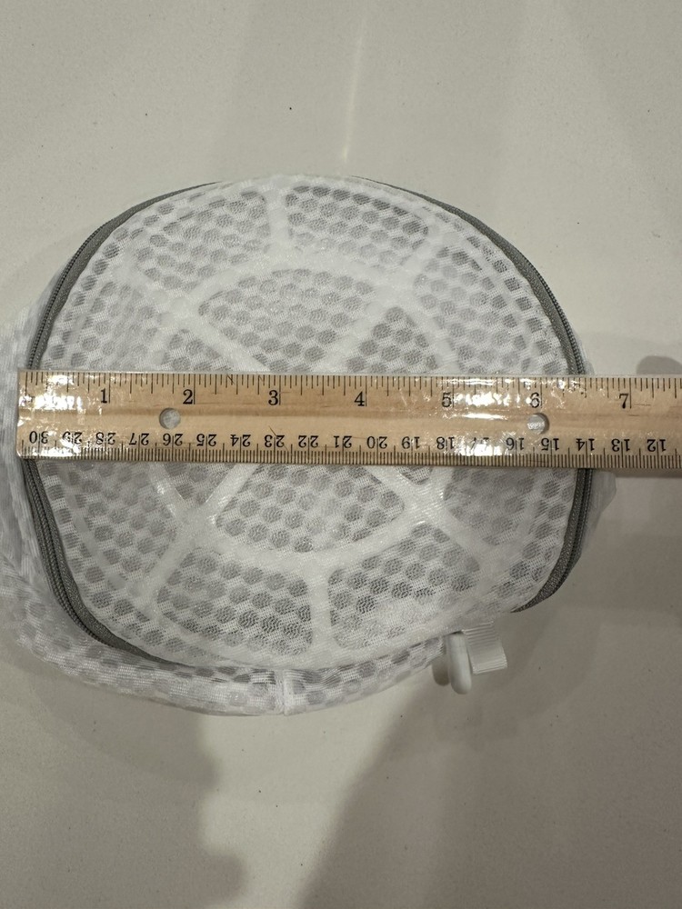 4 quantity BLISSY White Mesh Laundry Bags x2: Rectangular & Cylindrical. NEW.