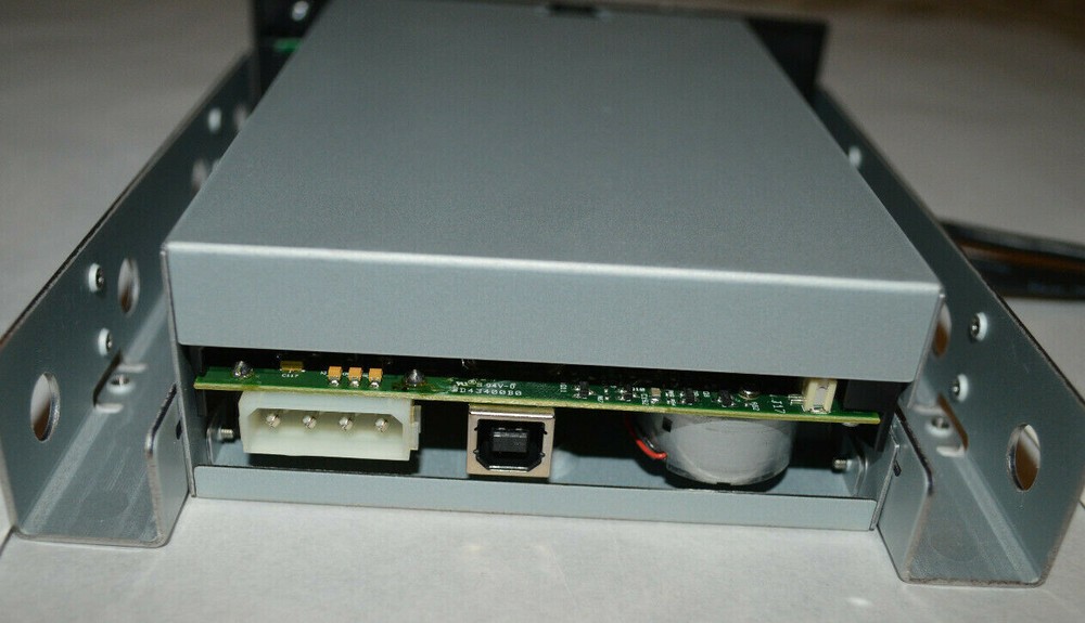 QUANTUM RDX- UBS DOCKING STATION