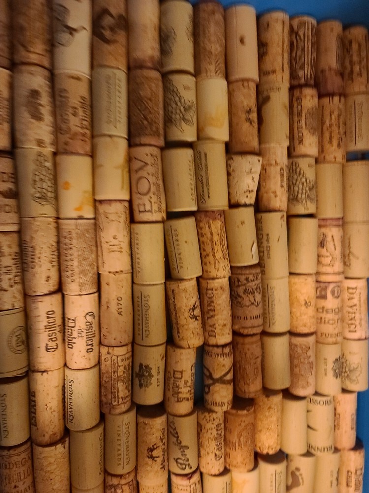 Wine Corks  - Used Assorted Lots of 200