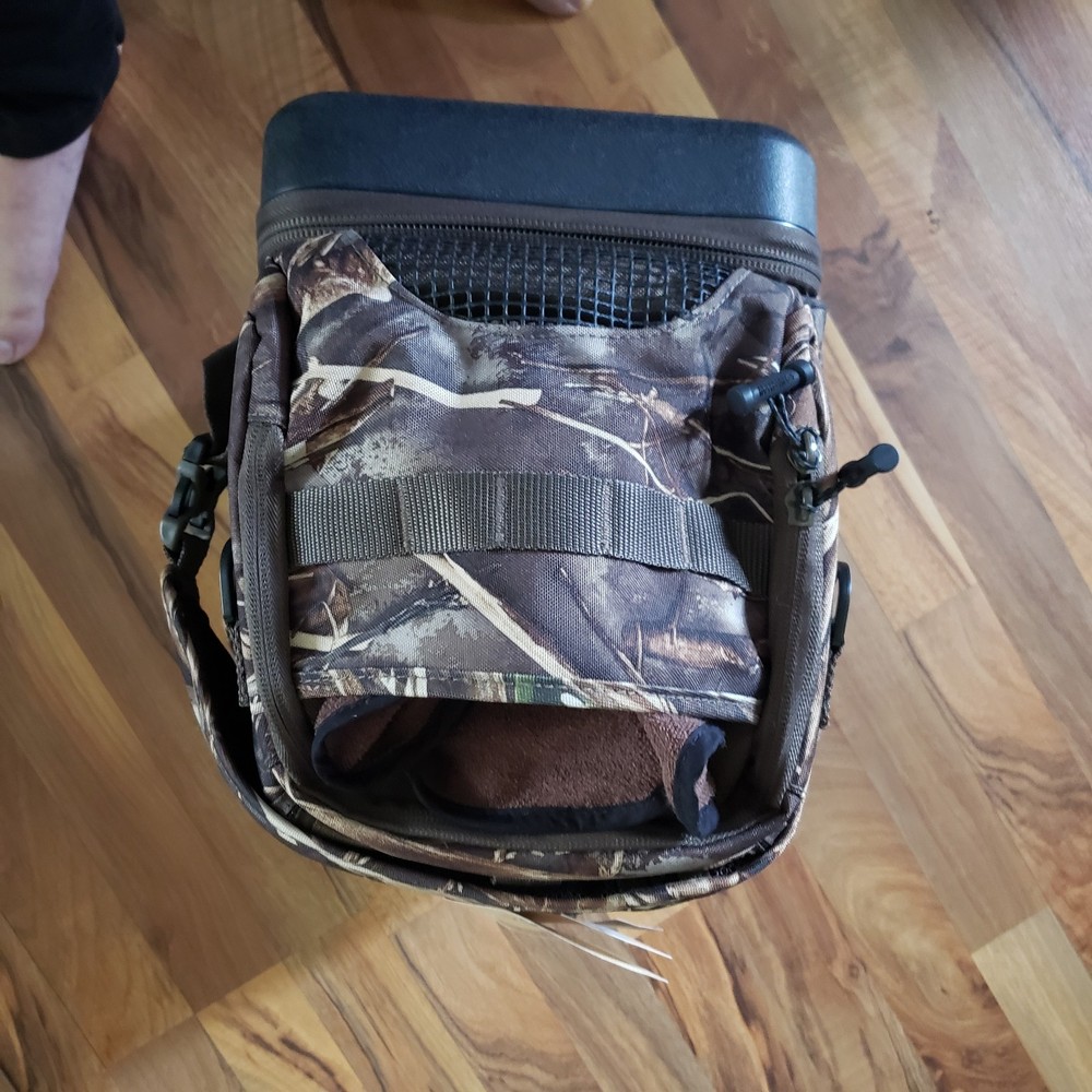 MAGELLAN OUTDOORS HUNTING BAG NWT