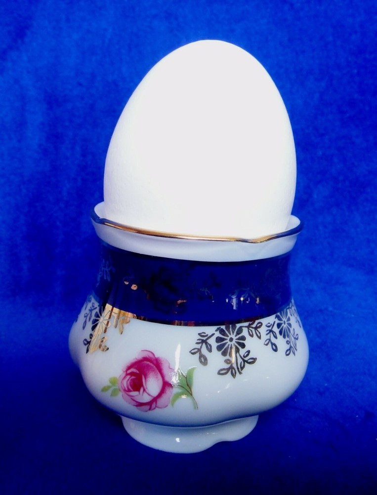 Egg cup Small, Roses, Bone China Porcelain, Leander