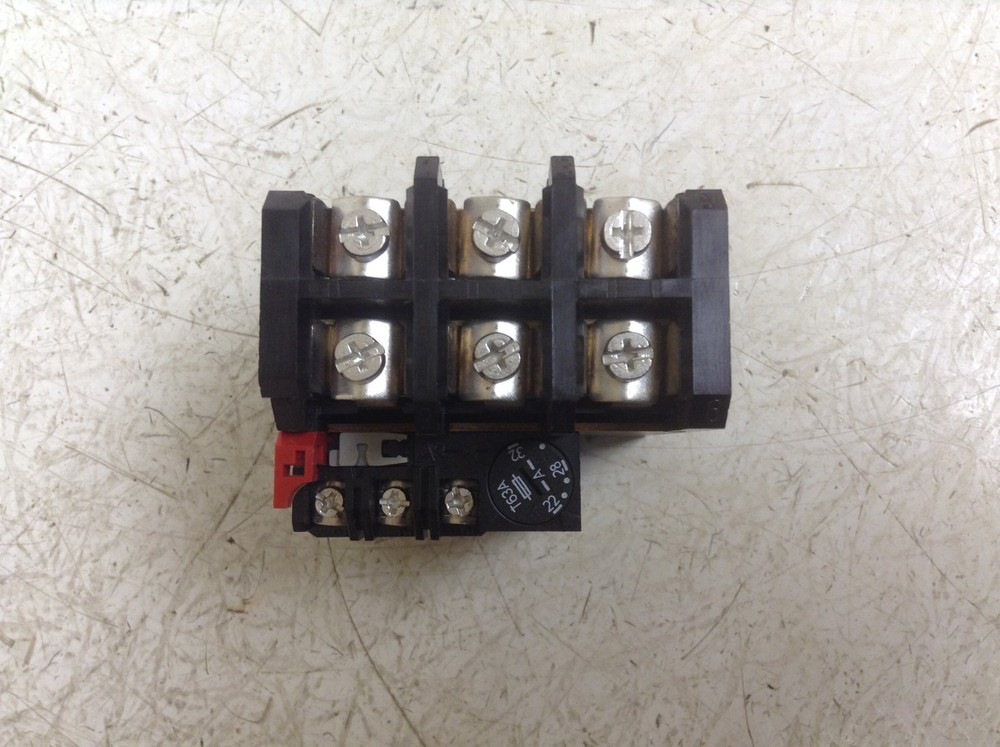 AEG Modicon B67 Overload Relay 22-32 Amp B 67 New