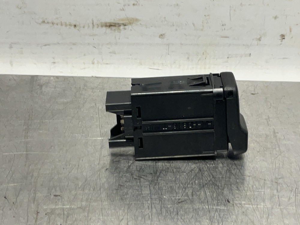 1990-1993 ACURA INTEGRA Hazard Light Switch OEM