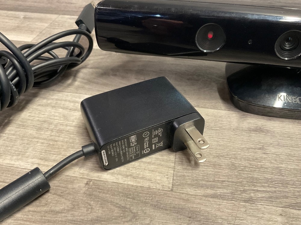 Microsoft Xbox 360 Genuine Kinect Sensor 1414 - Working