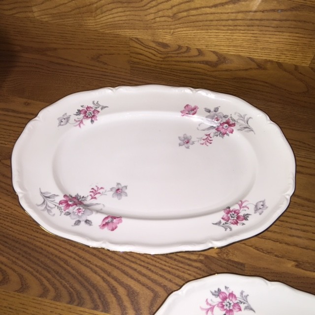 2 Hutschenreuther Germany INGEBORG Multifloral ~ Oval Serving Platters