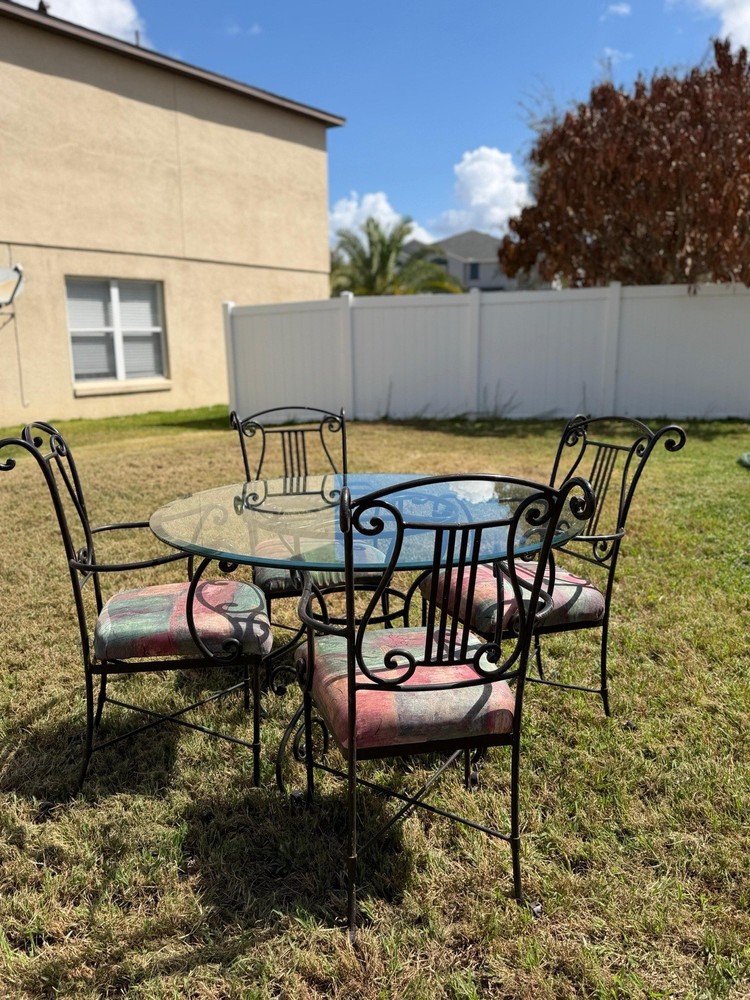Wrought Iron Style Glass Top Dining Table Set with 4 Chairs