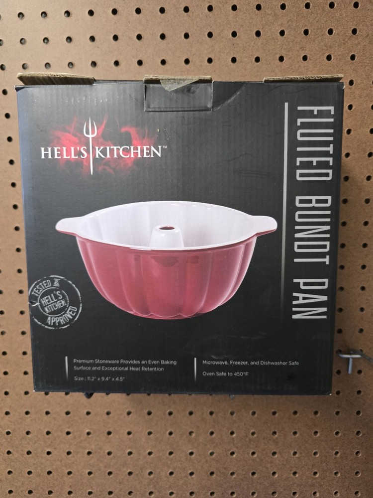 Hell’s Kitchen Fluted Bundt Pan