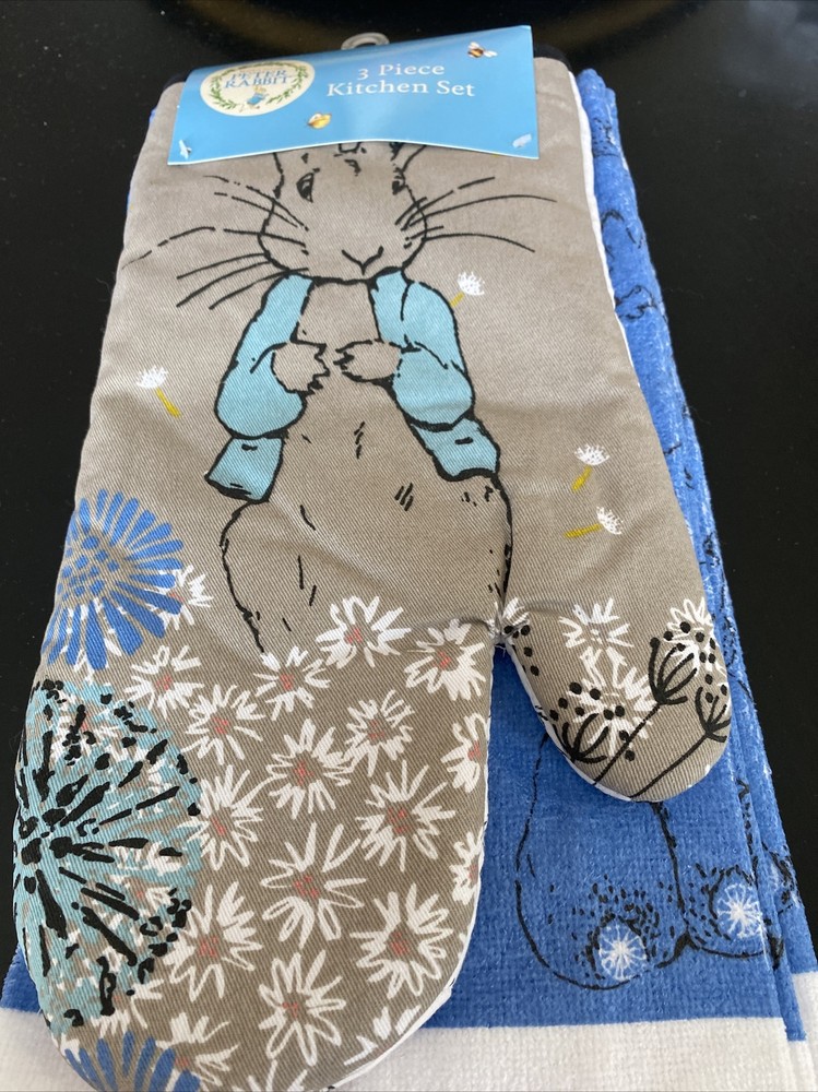Beatrix Potter Peter Rabbit 3 Pc  Oven Mitt And Kitchen Towels New 100% Cotton