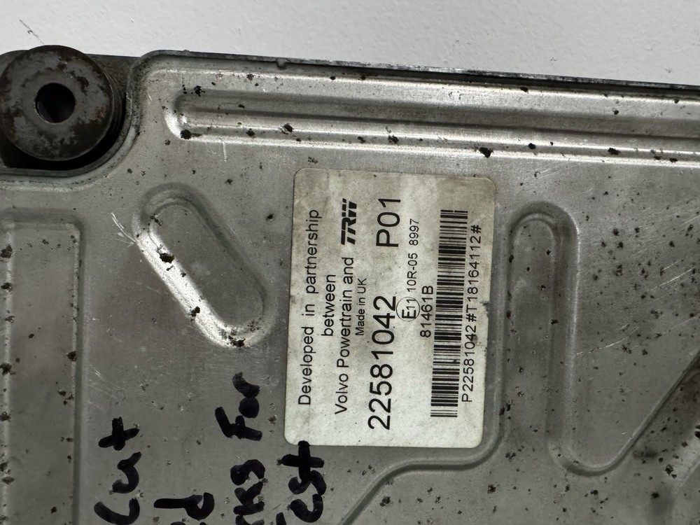 2018 + MACK MP8 VOLVO D13 ECM 22518042 ECU ENGINE CONTROL MODULE Needs Program