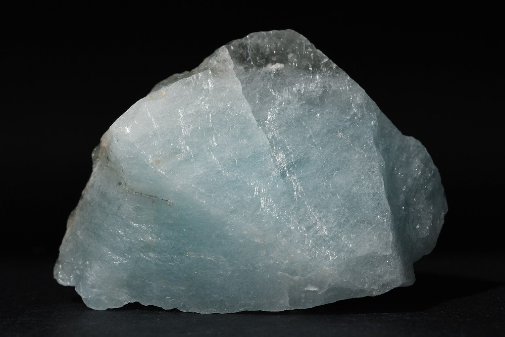 Fluorescent Topaz from Chengde, Hebei, China