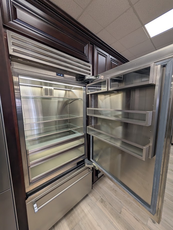 BlueStar 36" Built In Bottom Mount Refrigerator Stainless, Right Hinge - BBB36R2
