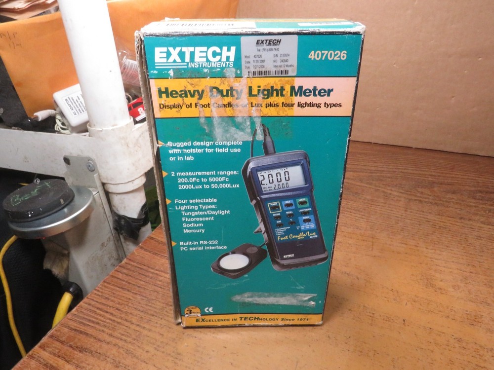 Extech Model 407026 Heavy Duty Light Meter