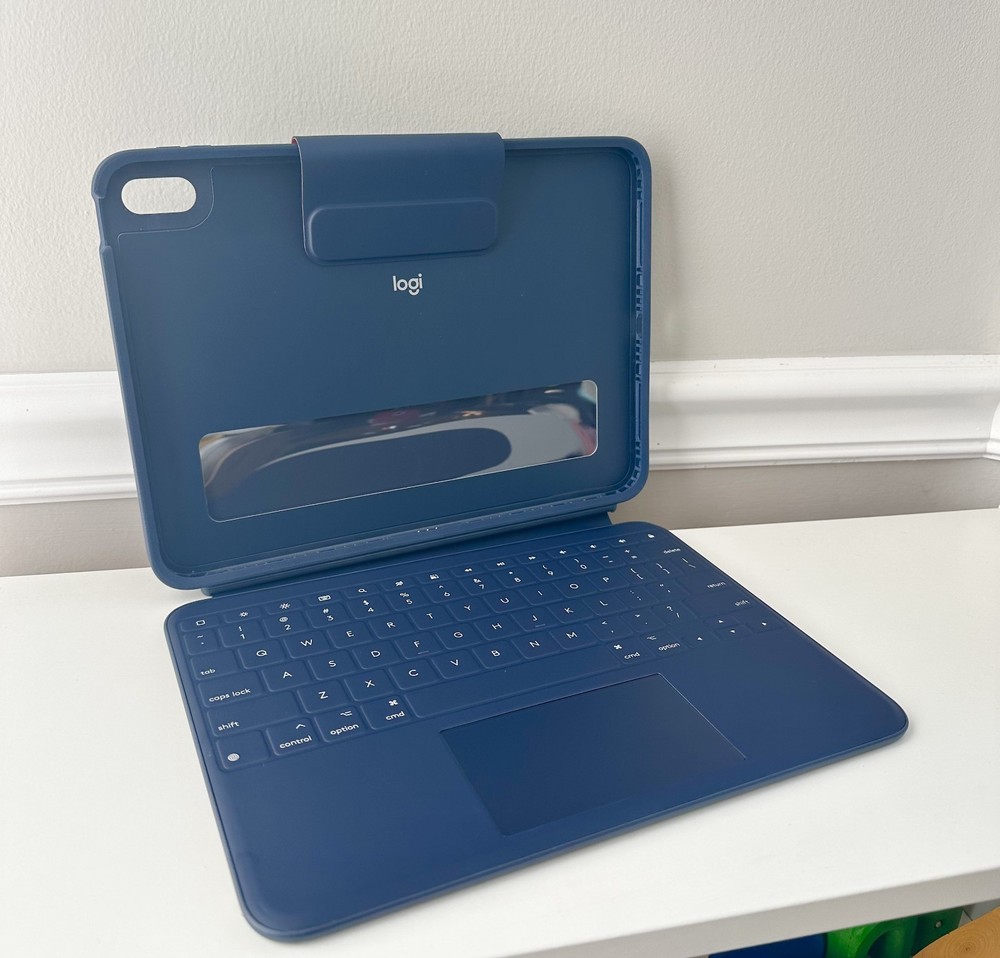 Logitech Rugged Combo 4 Touch Keyboard Case for iPad 10th Generation